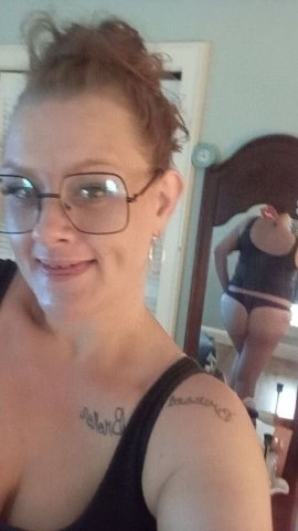 Louisville KY Female Escort — Oral service today - 1