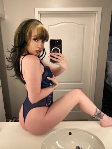 TeenieTiny in Columbia, SC — upscale teen spinner incalls - 1