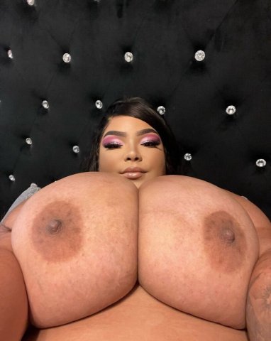 Sweet Cuban BBW Dream Girl in Huntsville — HUGe (huge) Ovarsy Only - 1