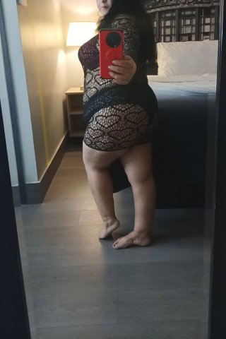Mature Female Escort in Queens, NY — Services for Couples - 1