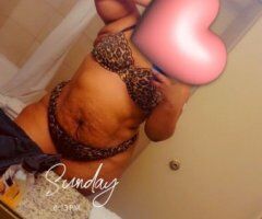 Des Moines IA In-Call & Out-Call Female Escort — 24/7 Discreet Service - Image 2