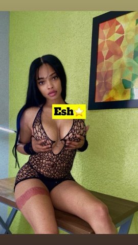 Schaumburg Female Escort — FaceTime Verification - 1
