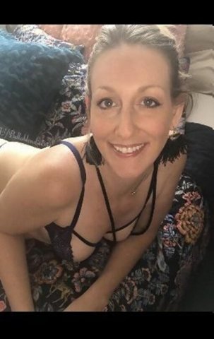 Memphis Female Escort — 40 Older Mom, Video Chat & Custom Nudes - 1