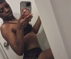 Chicago Petite Female Escort — iPhone FaceTime Verification - Image 2
