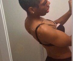 Chicago Petite Female Escort — iPhone FaceTime Verification - Image 8