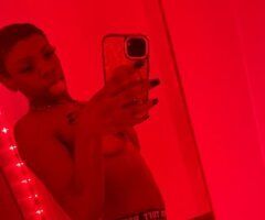 Chicago Petite Female Escort — iPhone FaceTime Verification - Image 10