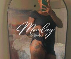 Raleigh-durham escorts - Raleigh-Durham Female Escort — Shaved Kitty BBBJ Play (29)