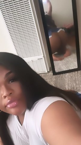 Monterey Female Escort — Incall/Outcall & Cardates, FaceTime/Video Chat Verified - 1