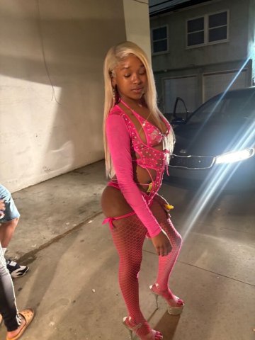 Molly “Cum Collector” — tiny frame, incalls & car dates in Los Angeles (22) - 1