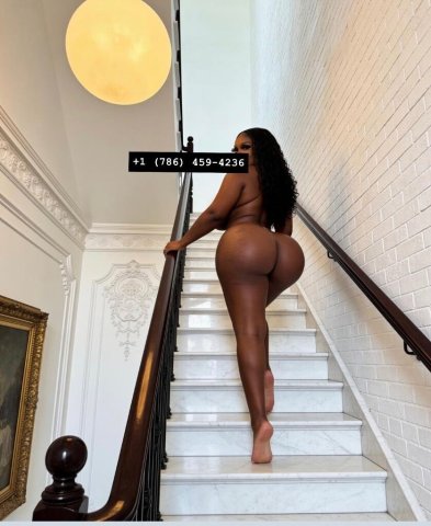 Charlotte NC In-Call & Out-Call — Natural Beauty, Massage Available - 1