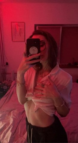 Anchorage Female Escort — Incall, Outcall, Car Play & BJ/Oral, Anal - 1