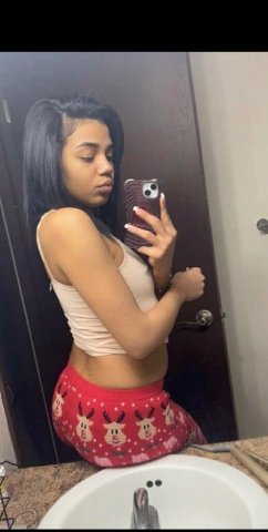 Lexington KY Female Escort — Adult Snapchat & FaceTime booking - 1