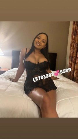 Santa Maria Female Escort — Fetish-Friendly Incall & Outcall - 1