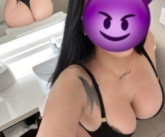 Harrisburg escorts - Harrisburg, Pennsylvania Female Escort — addictive personality & sense of humor