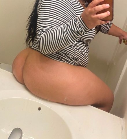 Lakewood a domicilio — Escort Latina (oral, varias posiciones) - 1