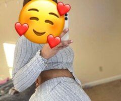 Omaha escorts - Omaha Female Escort — In-call & Out-call, soft-tit curvy vibe