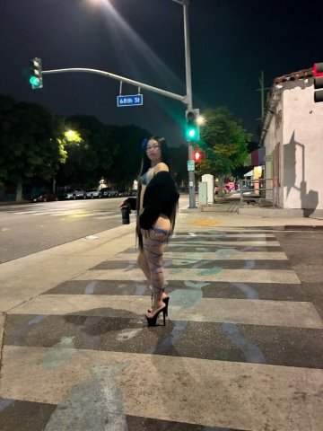 Inland Empire Female Escort — bed cuddling, foot rubs & content/face time - 1