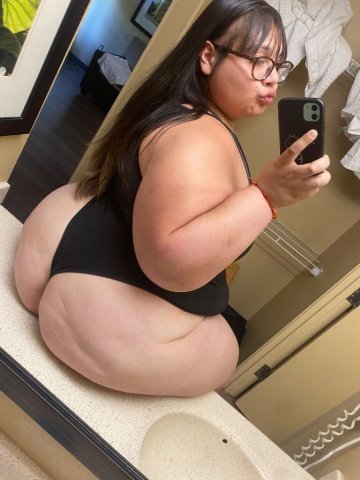 Allentown, Pennsylvania Latina BBW Escort — outcall specials & BJ add-ons - 1