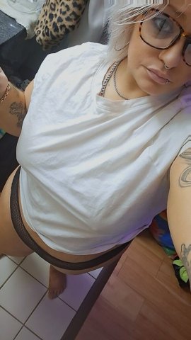 Columbus Female Escort — Incalls, Outcalls, and Car Play by Appointment - 1