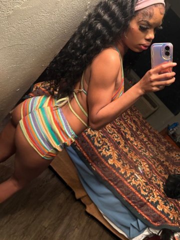 Portland OR Petite Female Escort — Incall/Outcall Available, Role Play & Feet Worship - 1
