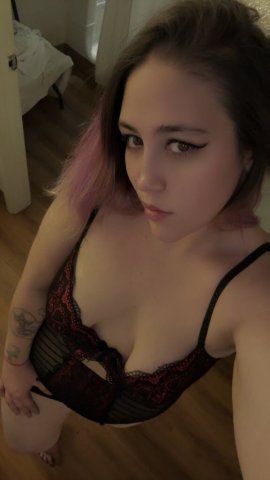 Denver BBW Escort — Sensual woman with golden-brown eyes - 1