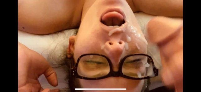 Britney (28) – Naughty Brunette for Out-Calls & Sensual Massages - 1