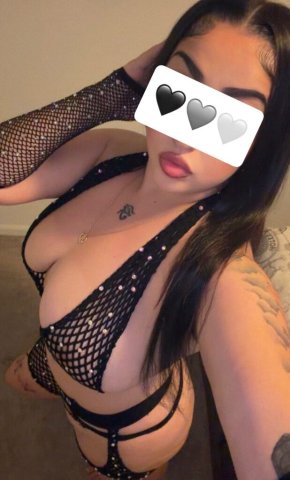 San Antonio, TX Female Escort — In-call & Out-call for Regulars (No Deposit) - 1