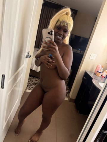 Mid Cities, Texas Chocolate Wet Wet Female Escort (Out Calls Only) — Slim Petite - 1