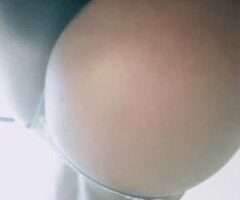 Kansas City escorts - Kansas City, MO Incall Hosting — Full Service