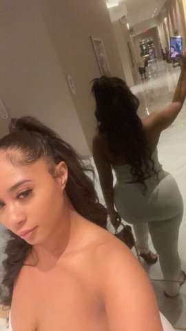 El Paso Female Escort — short-time meet-up and discreet connection - 1