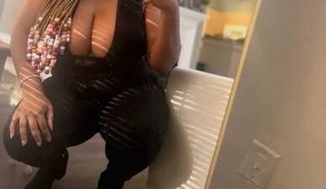 Curvy Big Tit BBW with Thick Thighs — Johnson City - 1