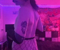 Spun tattooed fem goth tgirl looking to serve you while you serve me, outcall/carplay only!(❄🪨) - Image 4