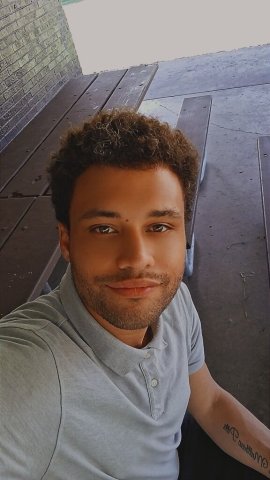 sexy king looking for a good time - 1