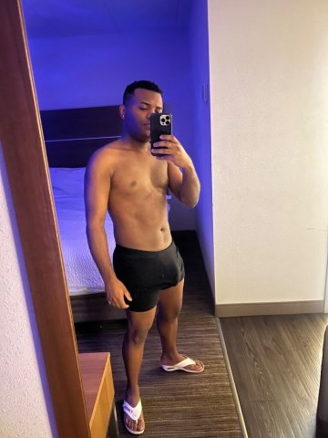 LUIS 🇩🇴🍆🍑 Dominicano caliente 🍆🍆 - 1
