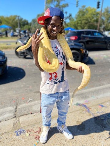 clean , freaky , & nasty (im a toe curler) i eat pussy & ass very goodt - 1