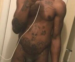 clean , freaky , & nasty (im a toe curler) i eat pussy & ass very goodt - Image 3