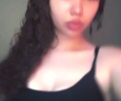 Tacoma, WA Petite Luxury One-on-One Escort — Content & Video Calls - Image 2