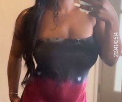 Empress Yess — Mature 40+ Curvy Female Escort (Hotel • GFE DATY) - Image 3