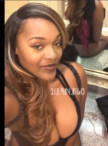 Mega Girrl High Heels — Washington D.C. Female Escort (Safe & Clean) - 1
