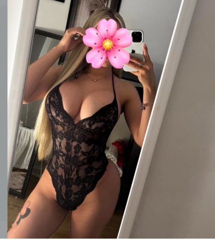 Chica Latina sexy — servicios disponibles - 1