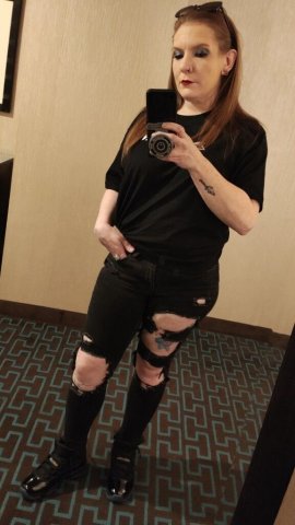 San Jose Discreet Tattooed Redhead — 5'8 Slim-Thick With Oral & Massages - 1