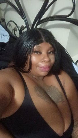 Dolly in Knoxville, TN — drama-free car dates - 1
