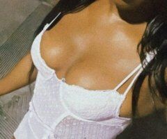 San Diego escorts - San Diego Female Escort — Incall/Outcall, Car Date & Content, Facetime