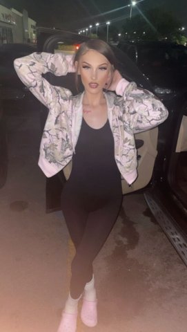 Waco TX Snowbunny Female Escort (Outcalls Only) — Fetish-friendly dates & custom videos - 1