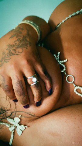 Chesapeake VA Female Escort — In-Call, Quick Visit & Couples Options - 1