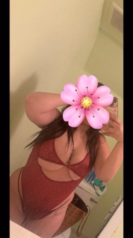 Alexis (26) Petite Latina Female Escort — Incalls & Outcalls - 1