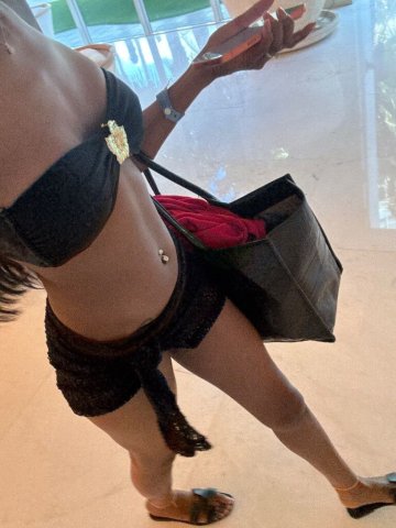 Jada in West Palm Beach — Luxury Companion (Petite, Slim) - 1