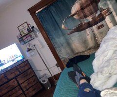 Cleveland, OH Female Escort — quiet, drama-free sessions - Image 9