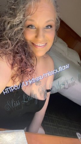 Las Vegas Outcalls Only Female Escort — appointment-based full service time - 1