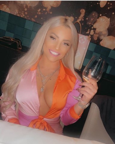 Fort Myers Florida Sexy Playmate — Real Pics & Real Energy - 1
